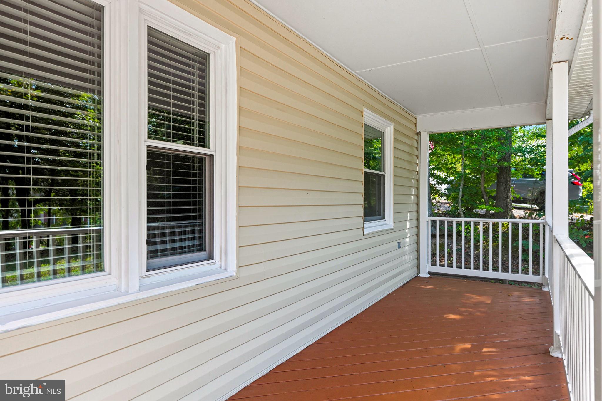 2180 Harpoon Drive Stafford, VA 22554 - Photo 4 of 37 Front Porch