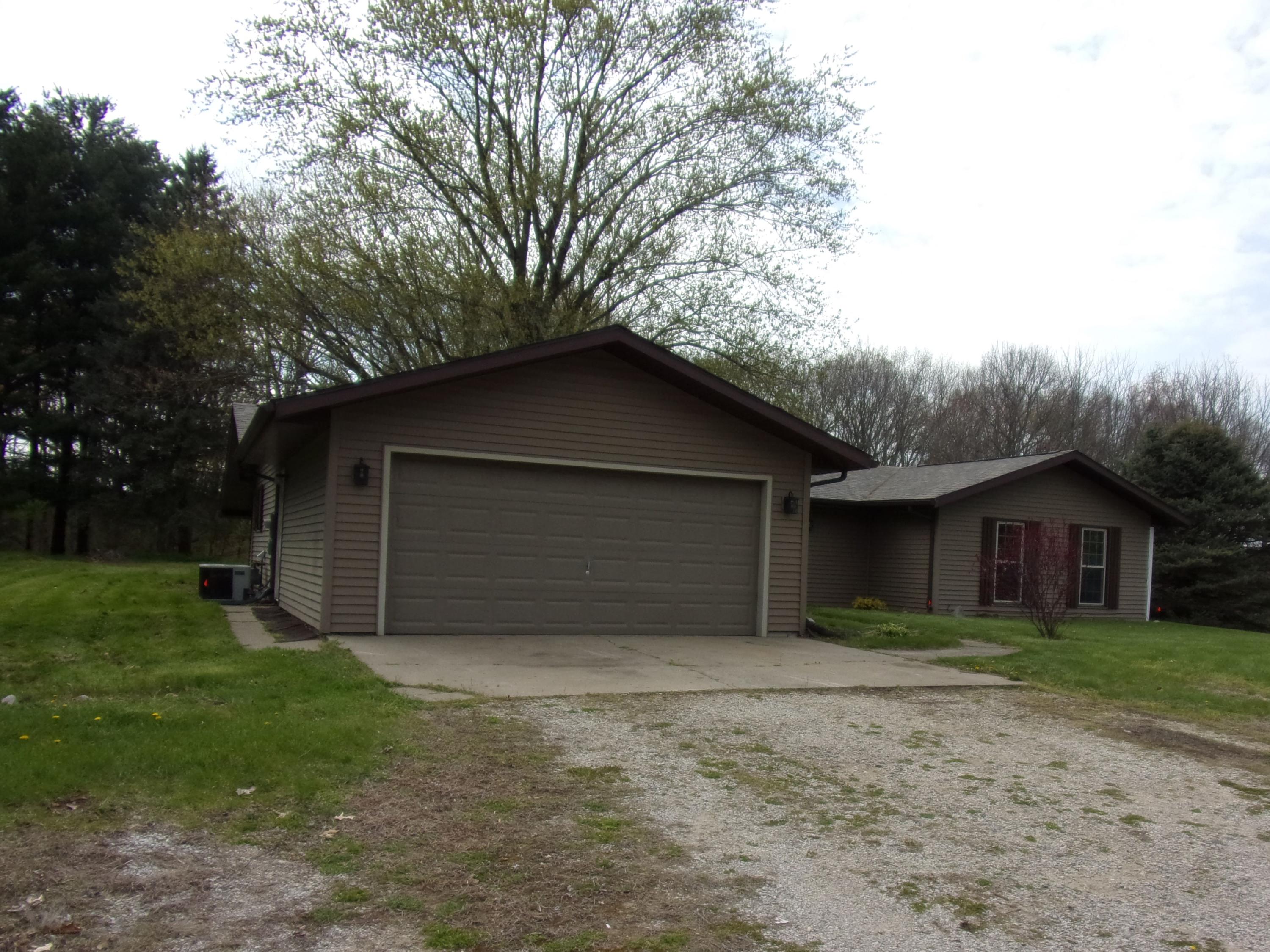 65840 North Centerville Road Sturgis, MI 49091 - Photo 14 of 14 101_0441 (2)