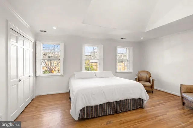 $4,200 | 500 G Street Southwest, Washington, DC 20024