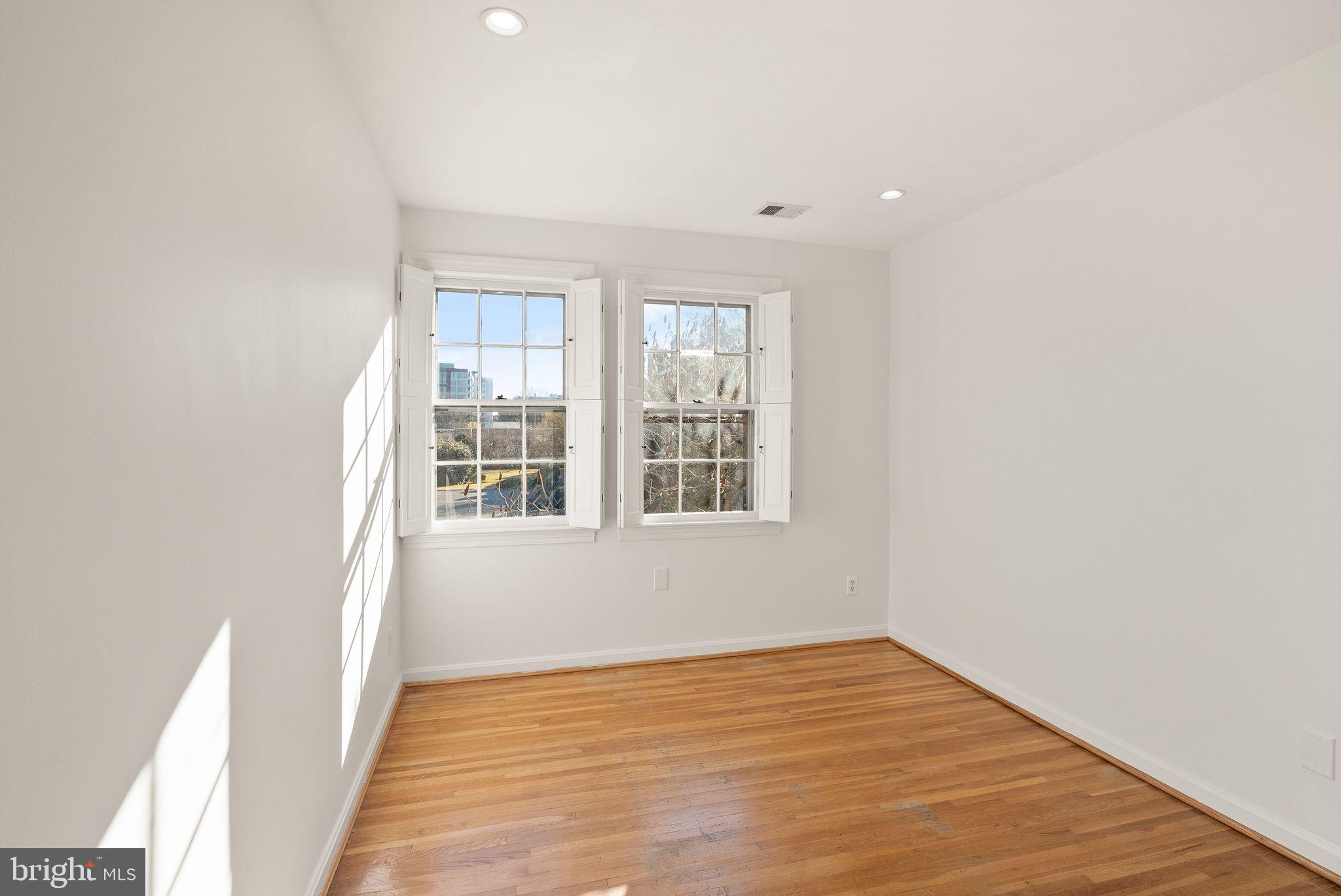 500 G Street Southwest Washington, DC 20024 - Photo 21 of 26 Second Bedroom