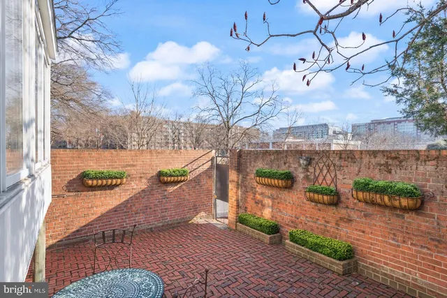 $4,200 | 500 G Street Southwest, Washington, DC 20024