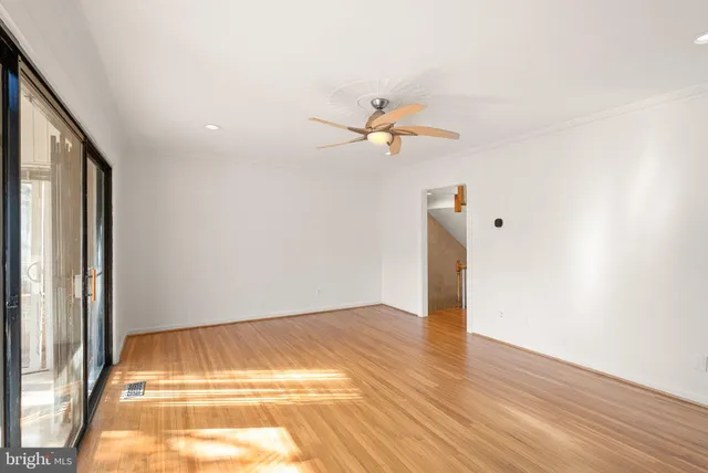 $4,200 | 500 G Street Southwest, Washington, DC 20024