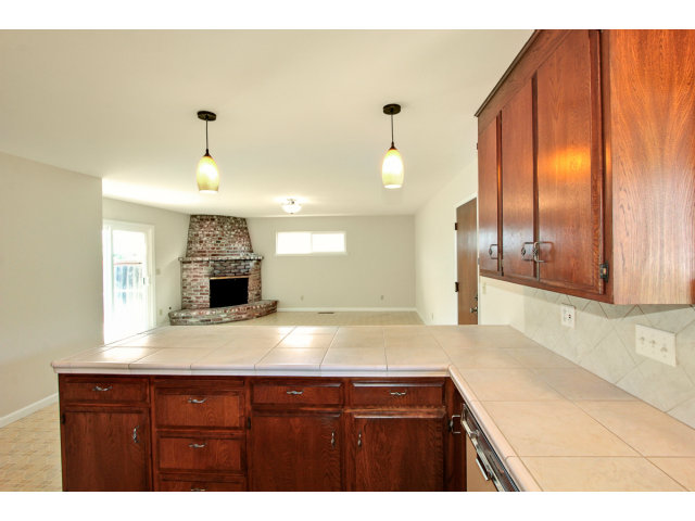 4477 Hilltop Road Soquel, CA 95073 - Photo 8 of 25 Gallery Image 8