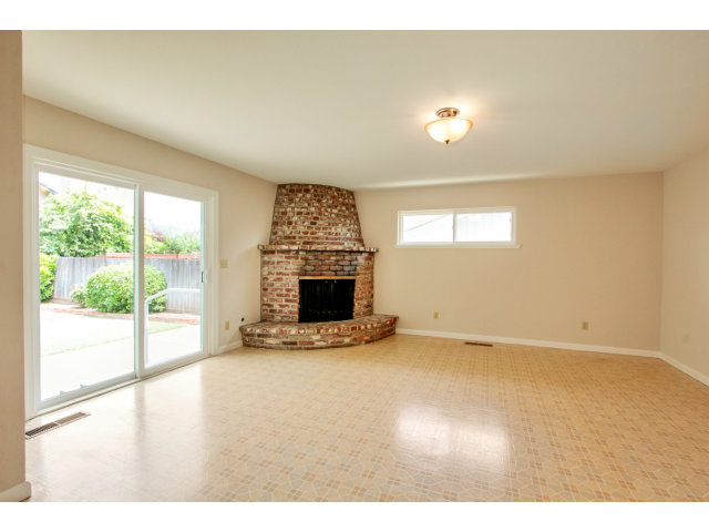 4477 Hilltop Road Soquel, CA 95073 - Photo 9 of 25 Gallery Image 9