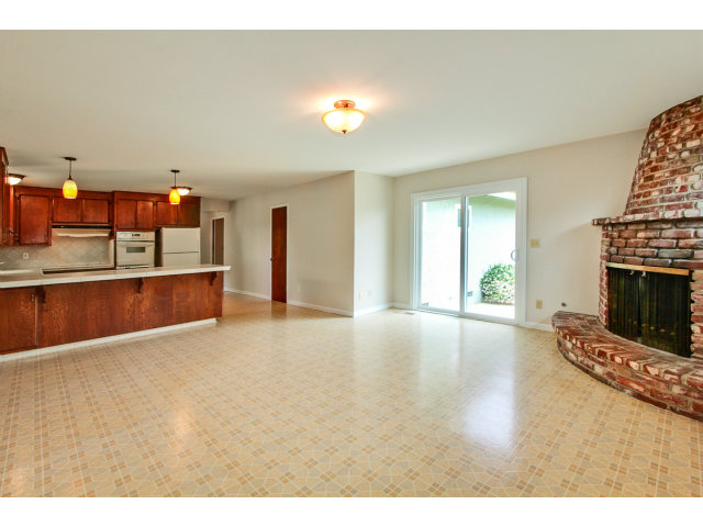 4477 Hilltop Road Soquel, CA 95073 - Photo 10 of 25 Gallery Image 10
