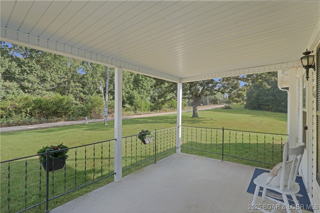 162 Bunker Road Eldon, MO 65026 - Photo 1 of 1 Get ready for the beauty of country living on this