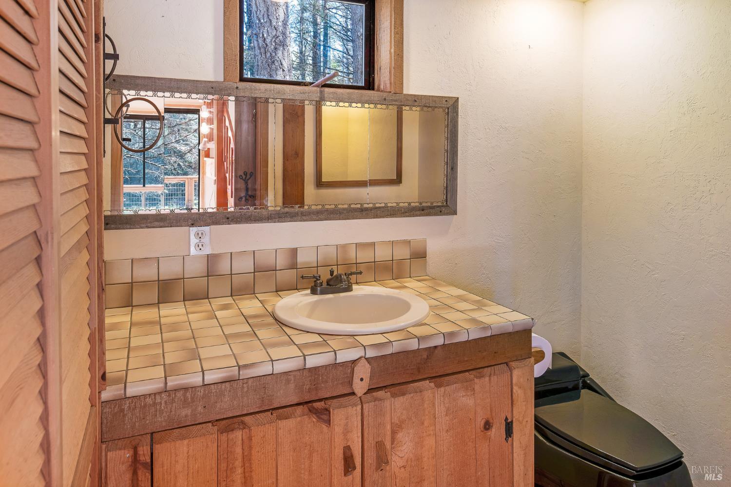 35244 Fly Cloud Road The Sea Ranch, CA 95497 - Photo 20 of 43 Main level half bath