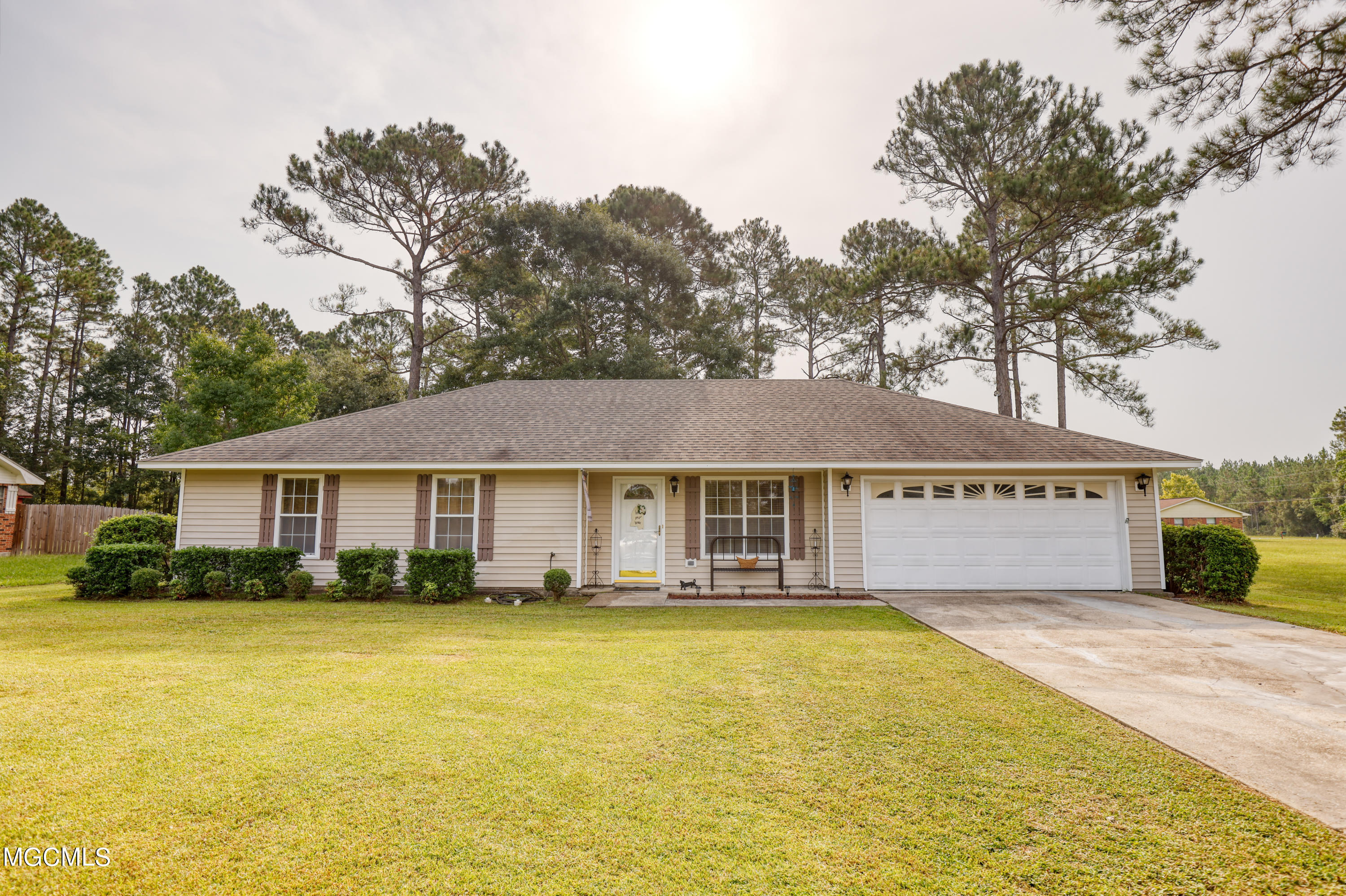 6906 East Lake Road Vancleave, MS 39565 - Photo 1 of 29 6909 E Lake Rd Vancleave-3