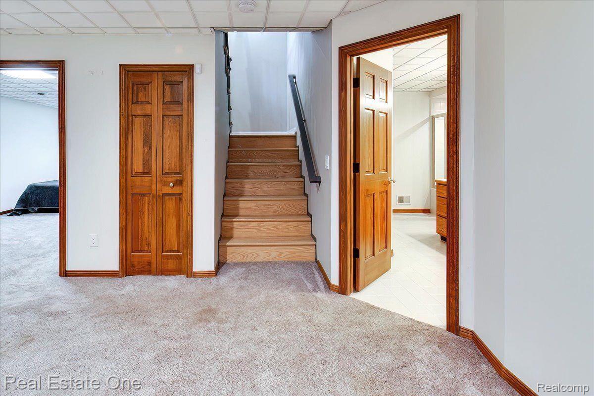 5016 Stonehenge Drive Rochester, MI 48306 - Photo 65 of 82 Gallery Image 65