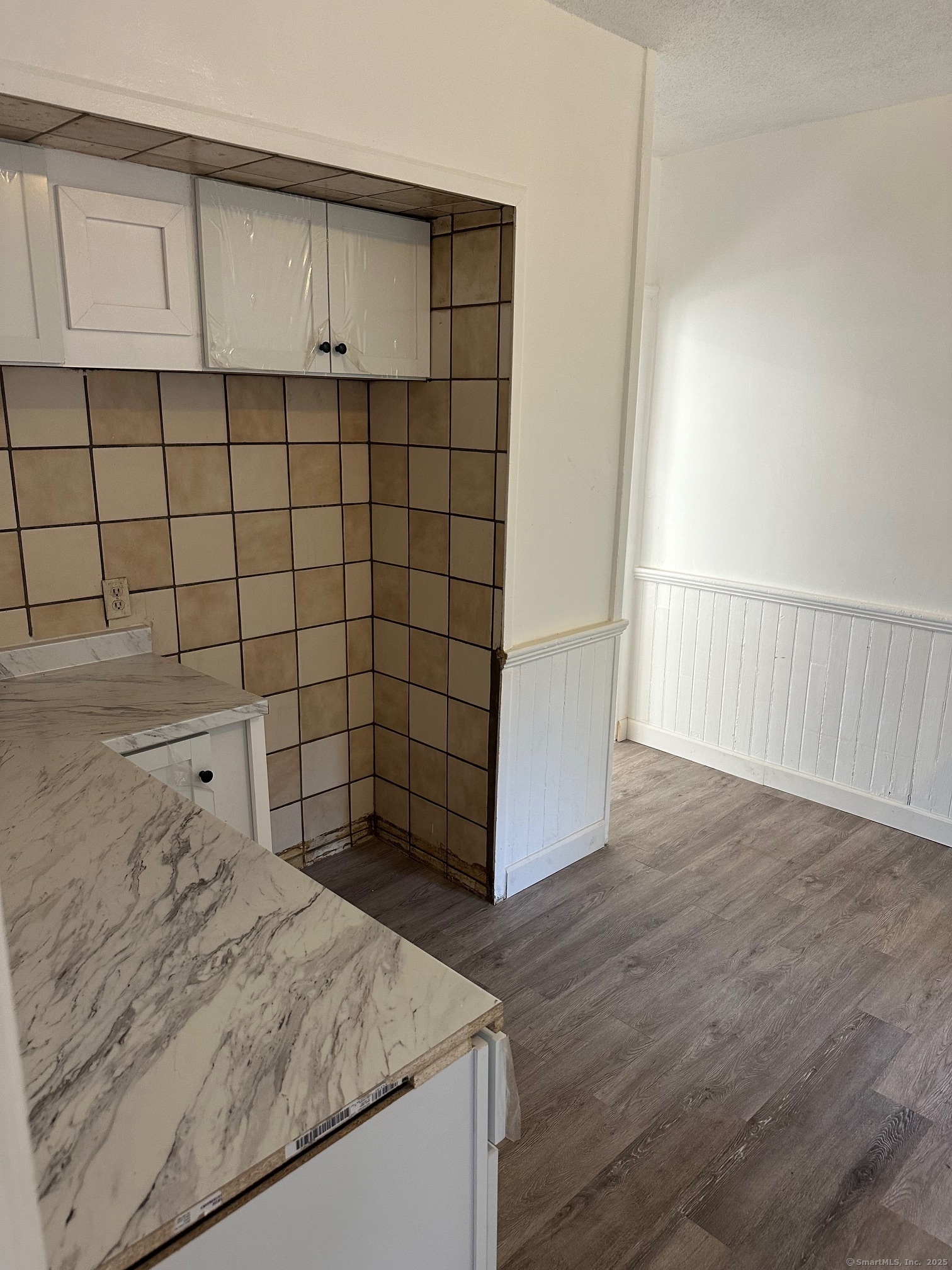 23 Ward Street, Unit 2 Vernon, CT 06066 - Photo 3 of 9 a view of a garage