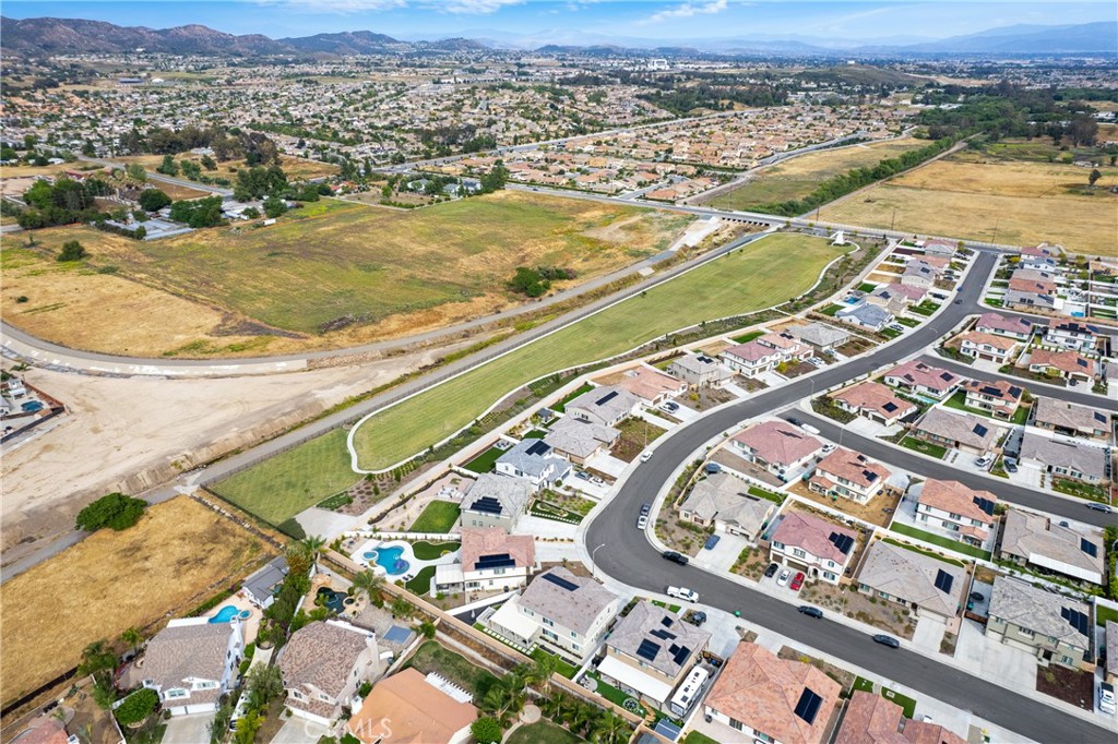 36219 Sunset Ridge Court Wildomar, CA 92595 - Photo 56 of 62