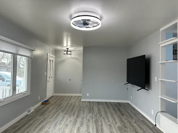 $207,000 | 402 West South Street, Preston, IA 52069