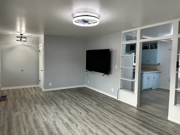 $207,000 | 402 West South Street, Preston, IA 52069