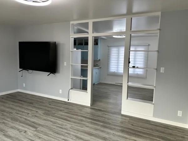 $207,000 | 402 West South Street, Preston, IA 52069