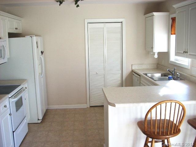 717 Kendall Green Road, Unit 22 Fort Mill, SC 29715 - Photo 2 of 16 Gallery Image 2