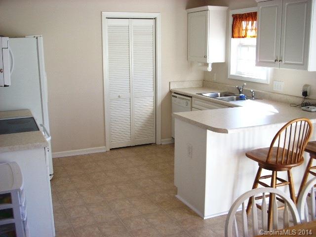 717 Kendall Green Road, Unit 22 Fort Mill, SC 29715 - Photo 4 of 16 Gallery Image 4