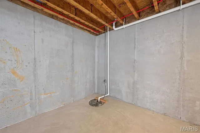 $415,000 | 1319 Commons Circle, St. Charles, MO 63304