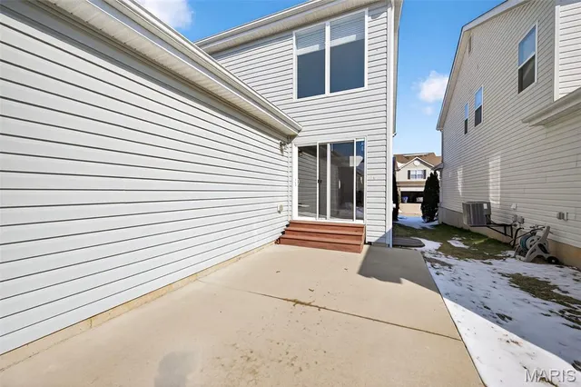 $415,000 | 1319 Commons Circle, St. Charles, MO 63304