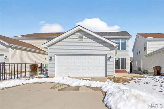 $415,000 | 1319 Commons Circle, St. Charles, MO 63304