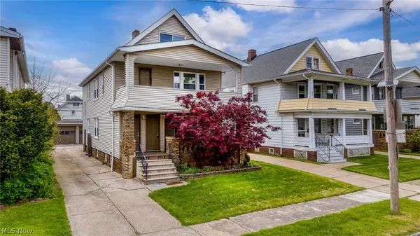 $1,700 | 2058 Wascana Avenue, Lakewood, OH 44107