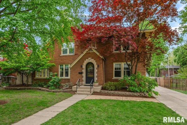 $515,000 | 1032 West Vine Street, Springfield, IL 62704