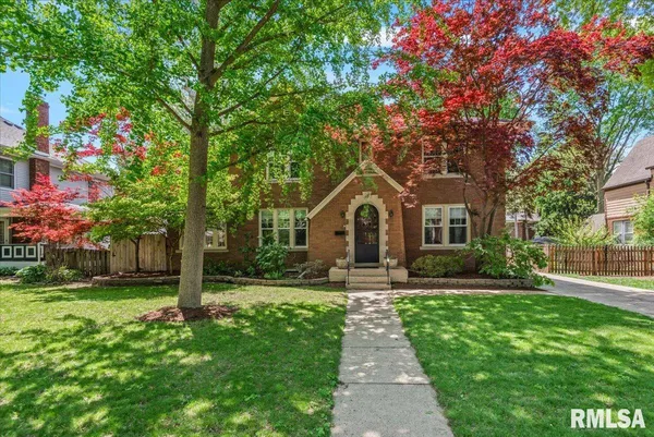 $515,000 | 1032 West Vine Street, Springfield, IL 62704