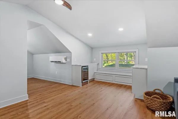 $515,000 | 1032 West Vine Street, Springfield, IL 62704