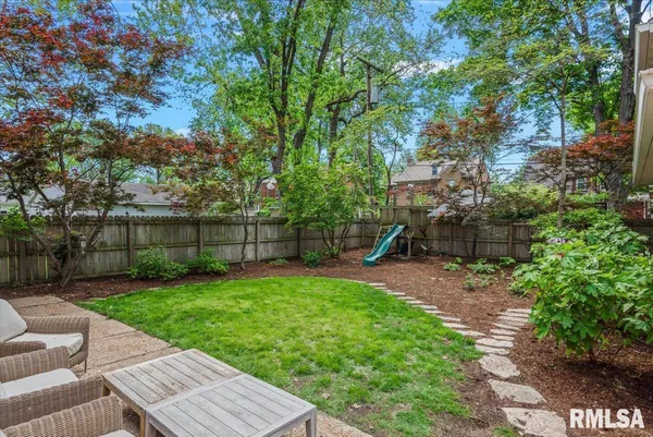 $515,000 | 1032 West Vine Street, Springfield, IL 62704