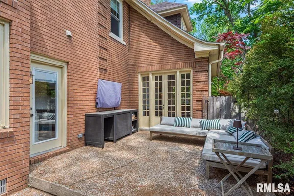 $515,000 | 1032 West Vine Street, Springfield, IL 62704