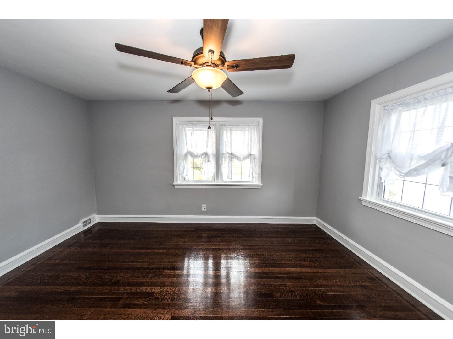615 Rhawn Street Philadelphia, PA 19111 - Photo 20 of 25 Bedroom 2