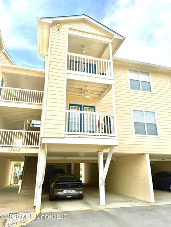 $225,000 | 2421 Beachview Drive, Unit B5, Ocean Springs, MS 39564