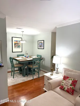 $225,000 | 2421 Beachview Drive, Unit B5, Ocean Springs, MS 39564