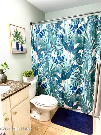 $225,000 | 2421 Beachview Drive, Unit B5, Ocean Springs, MS 39564