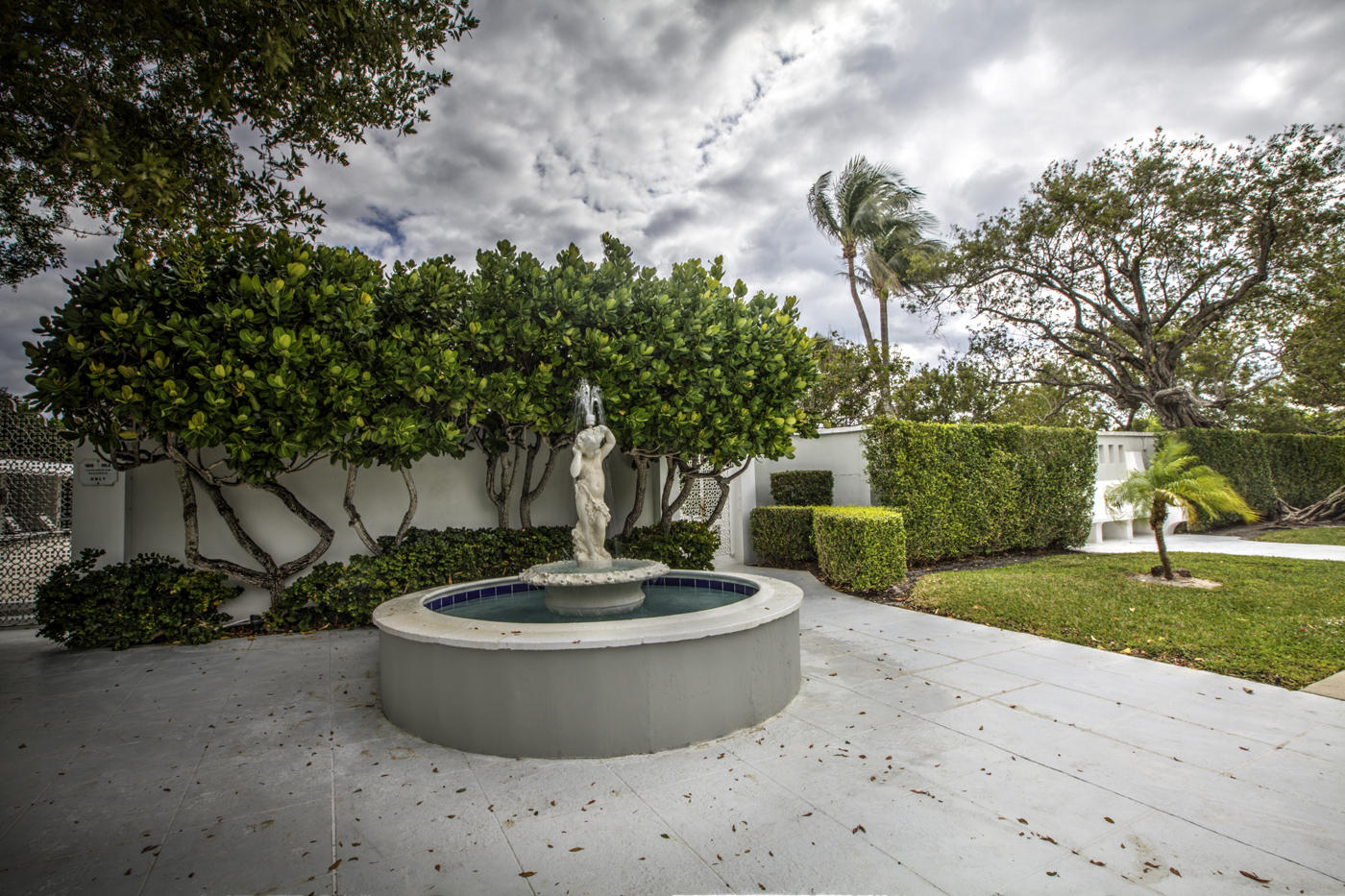 2185 Ibis Isle Road, Unit 3 Palm Beach, FL 33480 - Photo 17 of 23 grounds on Ibis Isle