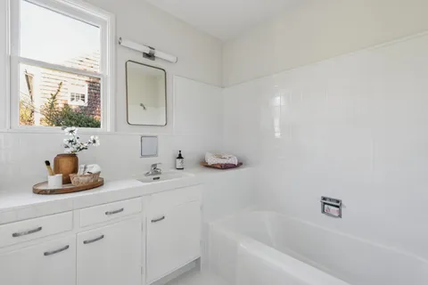 $3,895,000 | 24 Muir Avenue, Piedmont, CA 94610