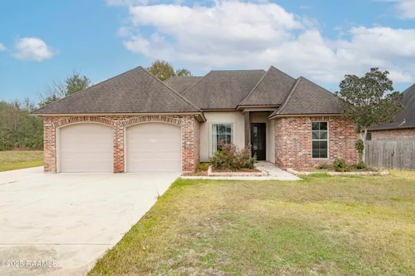 $2,300 | 331 Camus Road, Lafayette, LA 70503