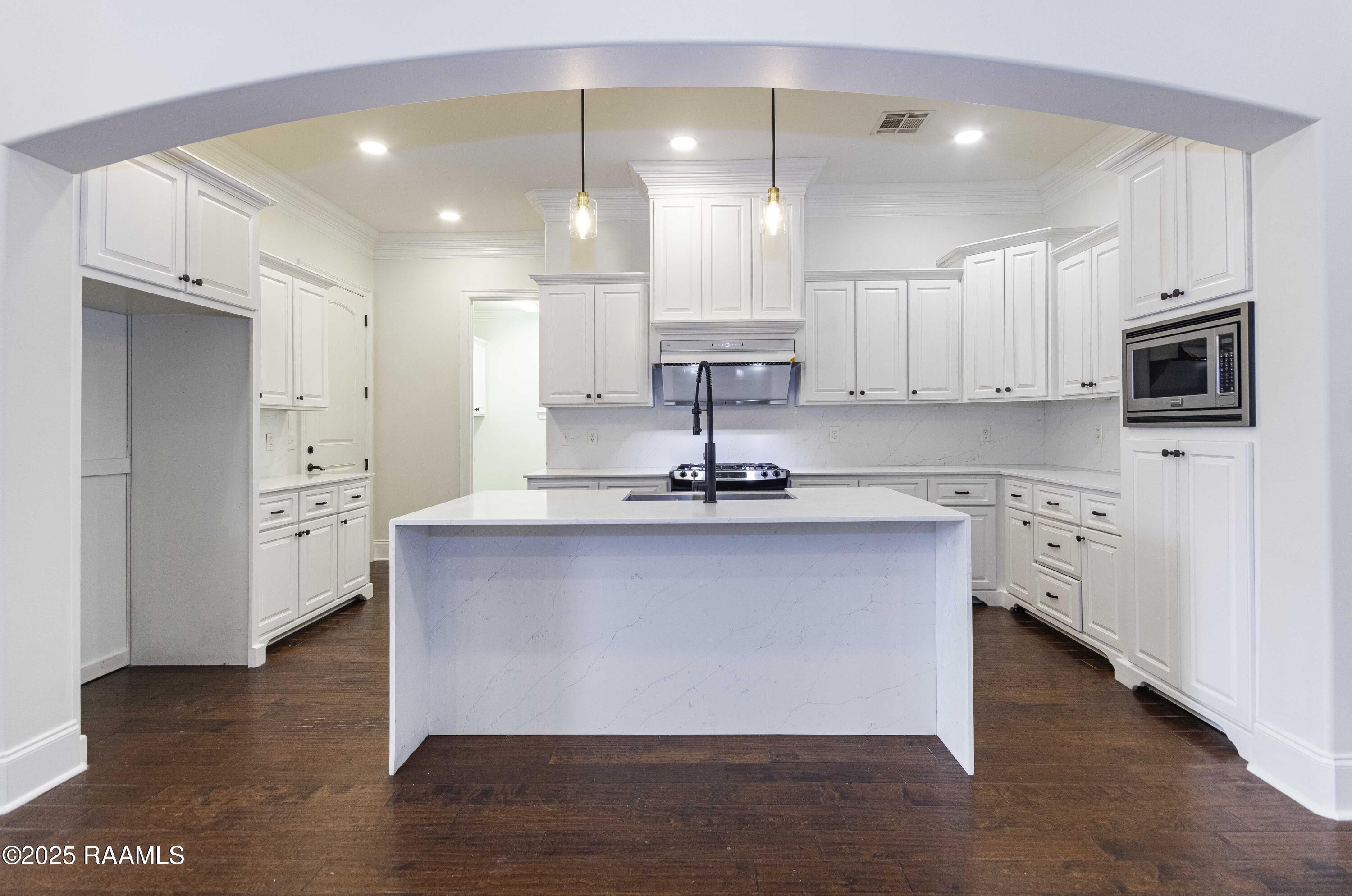 331 Camus Road Lafayette, LA 70503 - Photo 11 of 40 Kitchen 2