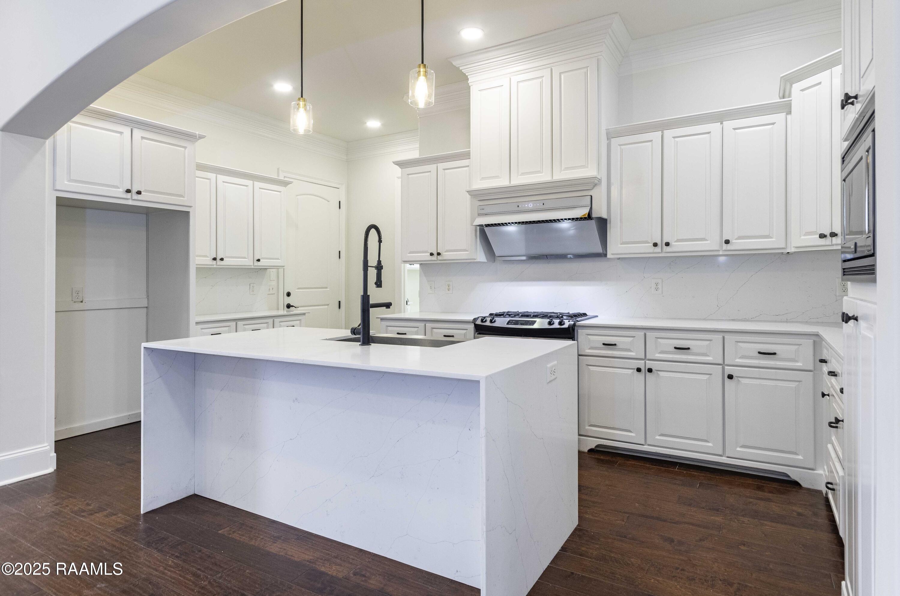 331 Camus Road Lafayette, LA 70503 - Photo 12 of 40 Kitchen 3