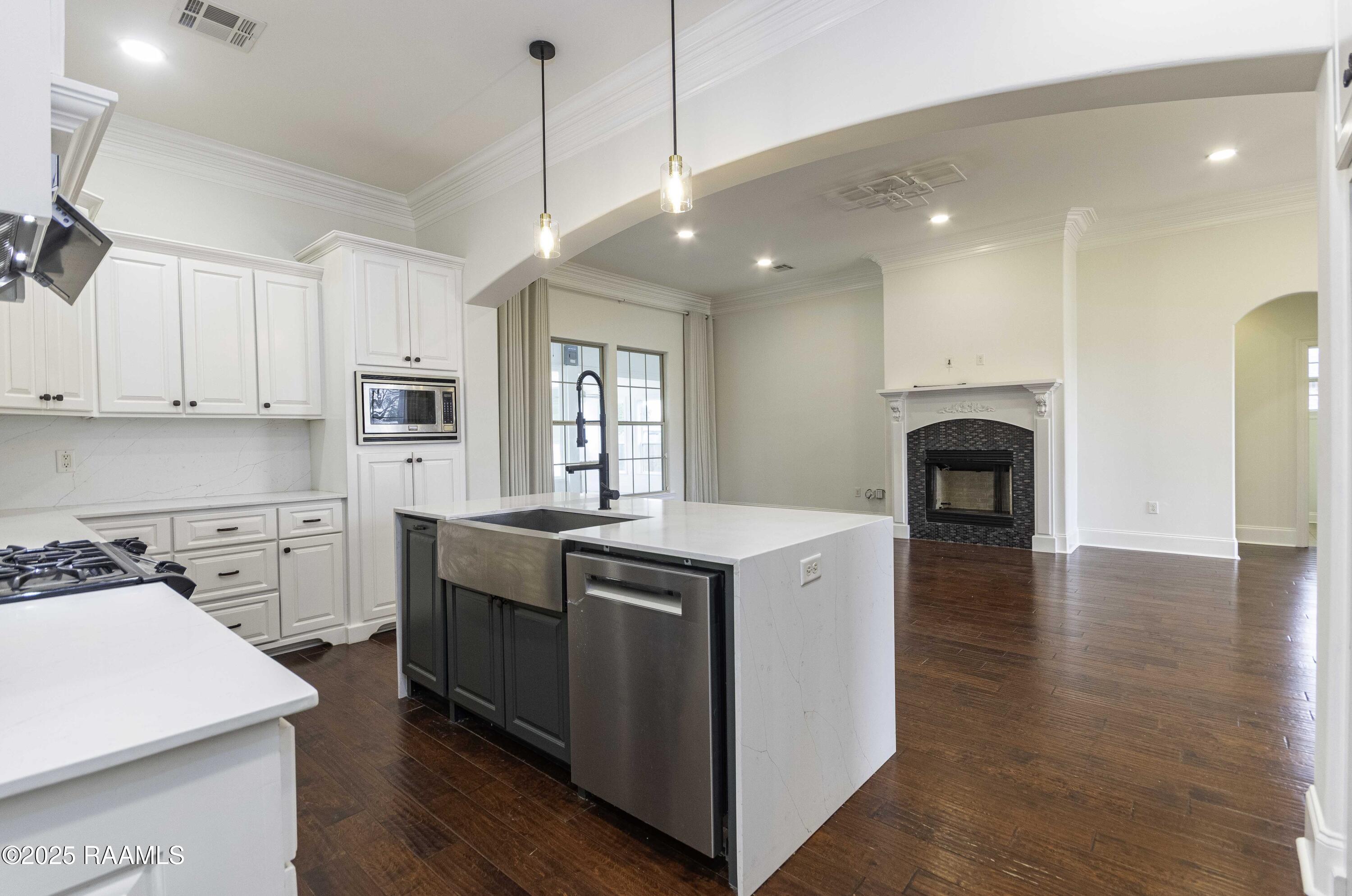 331 Camus Road Lafayette, LA 70503 - Photo 13 of 40 Kitchen 4