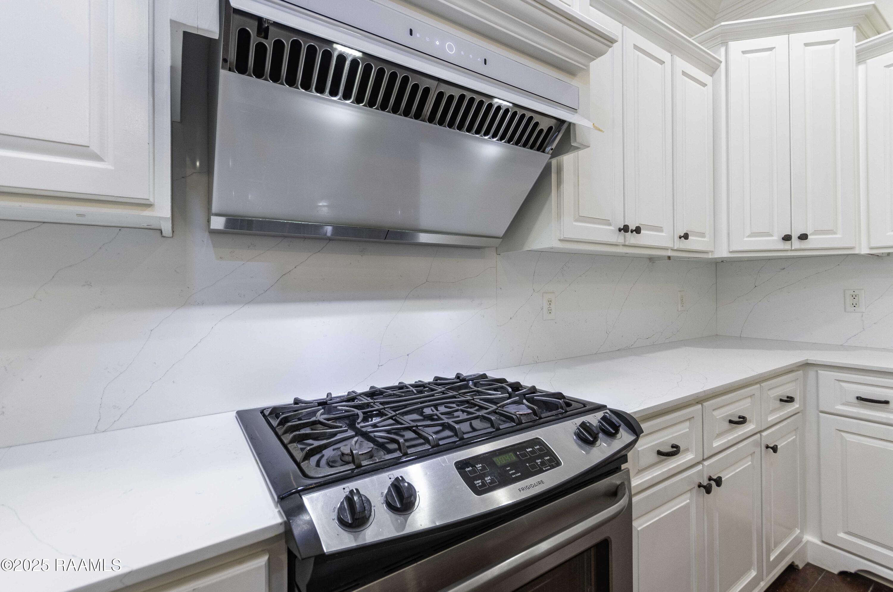 331 Camus Road Lafayette, LA 70503 - Photo 15 of 40 Kitchen 6