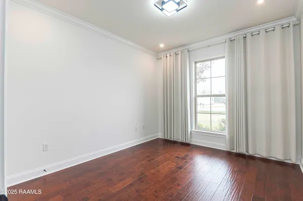 $2,300 | 331 Camus Road, Lafayette, LA 70503