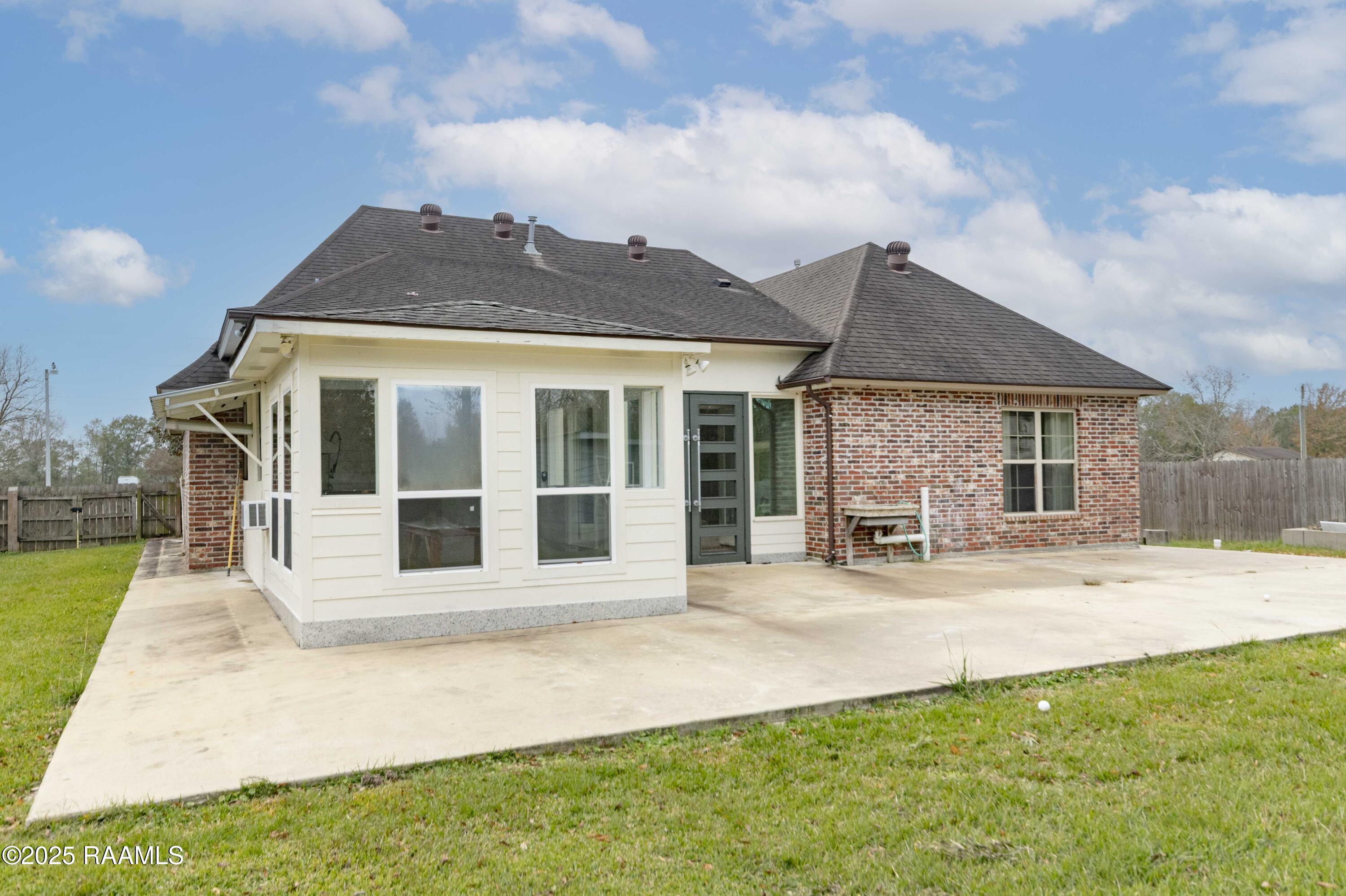 331 Camus Road Lafayette, LA 70503 - Photo 30 of 40 Back 2