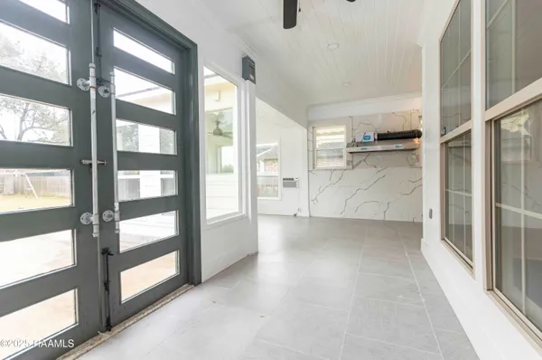 $2,300 | 331 Camus Road, Lafayette, LA 70503