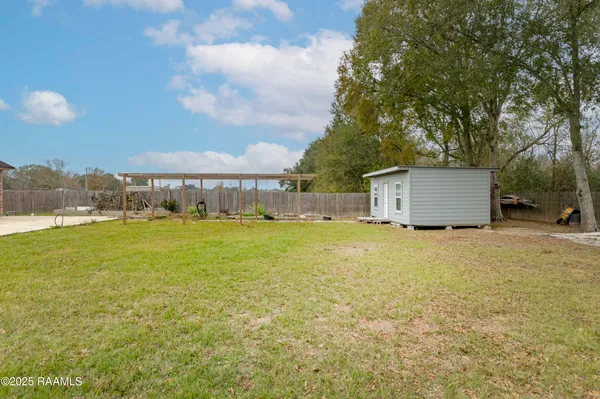$2,300 | 331 Camus Road, Lafayette, LA 70503