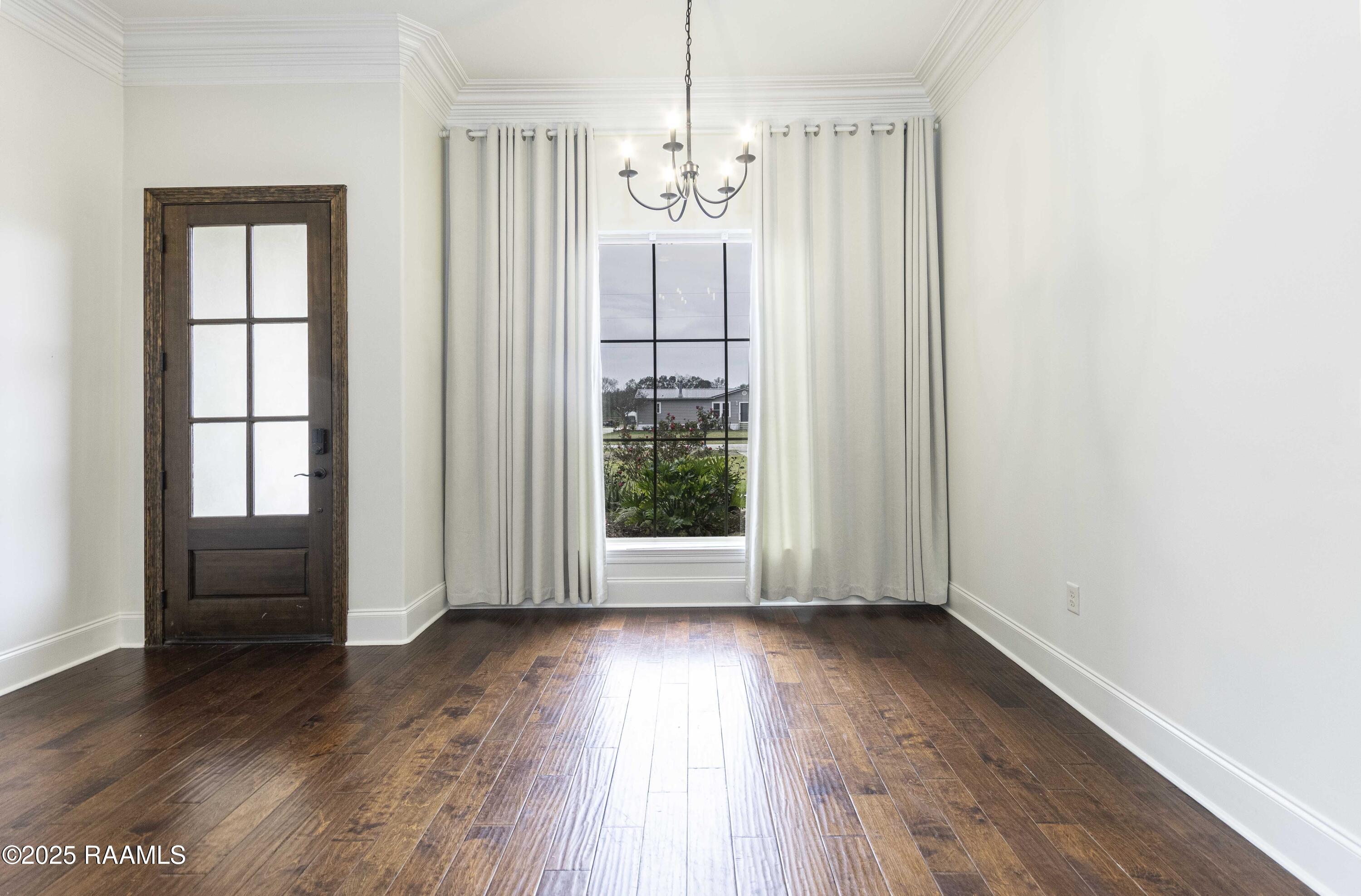 331 Camus Road Lafayette, LA 70503 - Photo 4 of 40 Dining Area 1