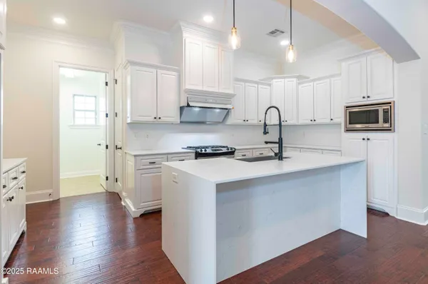 $2,300 | 331 Camus Road, Lafayette, LA 70503