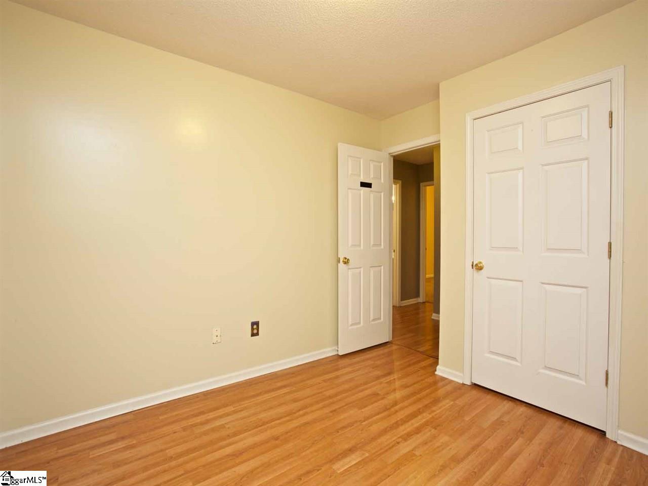 9 East Fall River Way Simpsonville, SC 29680 - Photo 14 of 29 Gallery Image 14