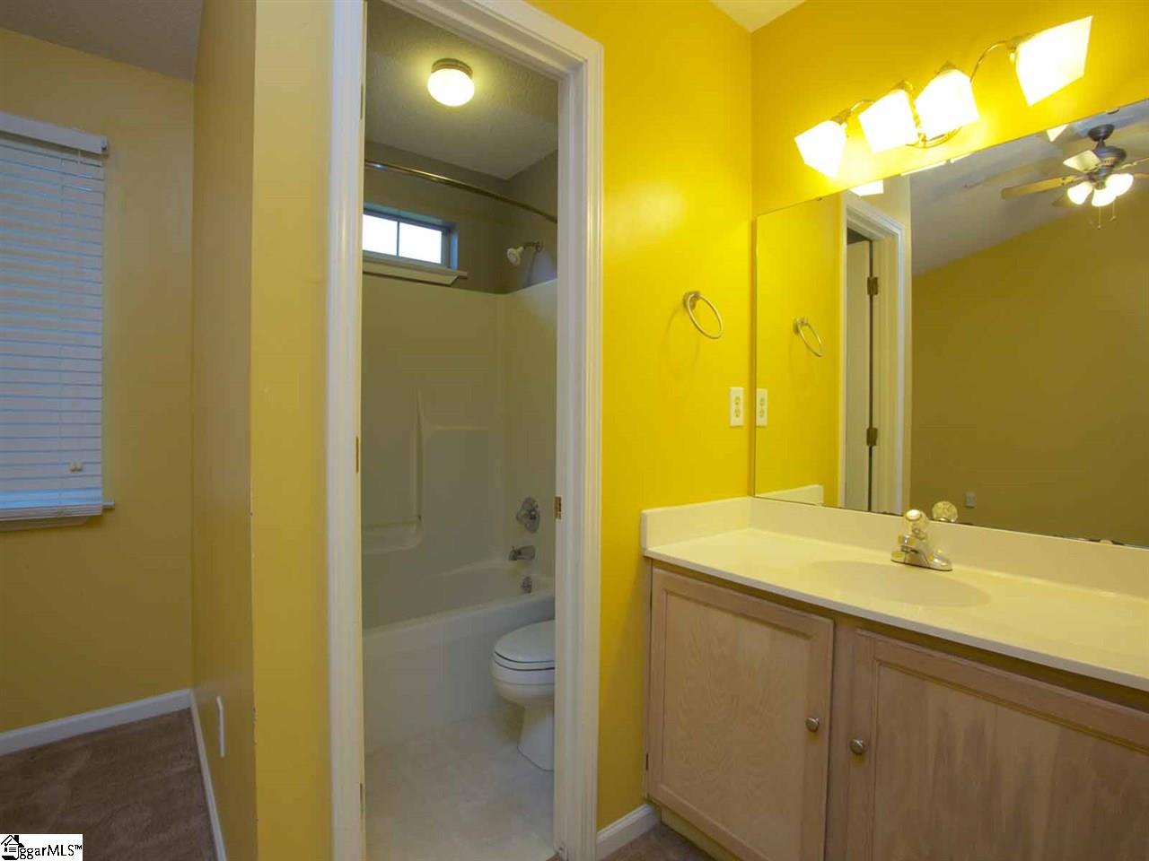 9 East Fall River Way Simpsonville, SC 29680 - Photo 19 of 29 Gallery Image 19