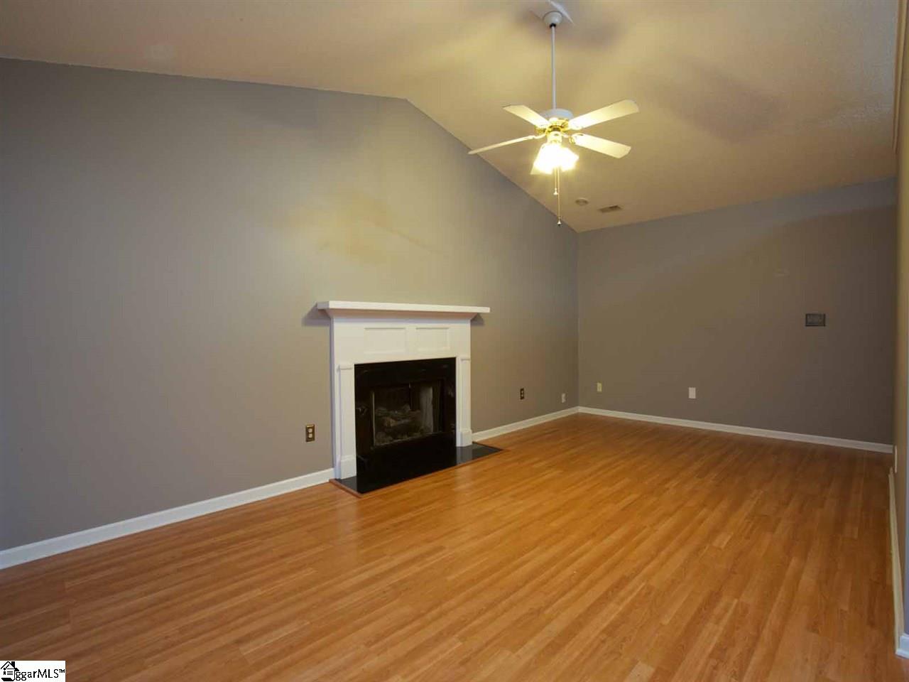 9 East Fall River Way Simpsonville, SC 29680 - Photo 7 of 29 Gallery Image 7