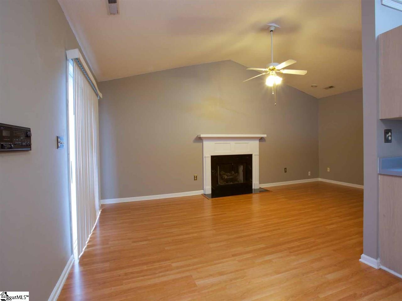 9 East Fall River Way Simpsonville, SC 29680 - Photo 8 of 29 Gallery Image 8